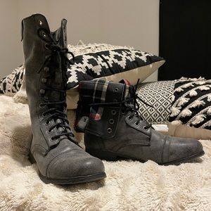 Steve Madden Boots | Booties | Ankle Boots | Combat Boots | Lace-Up Boots